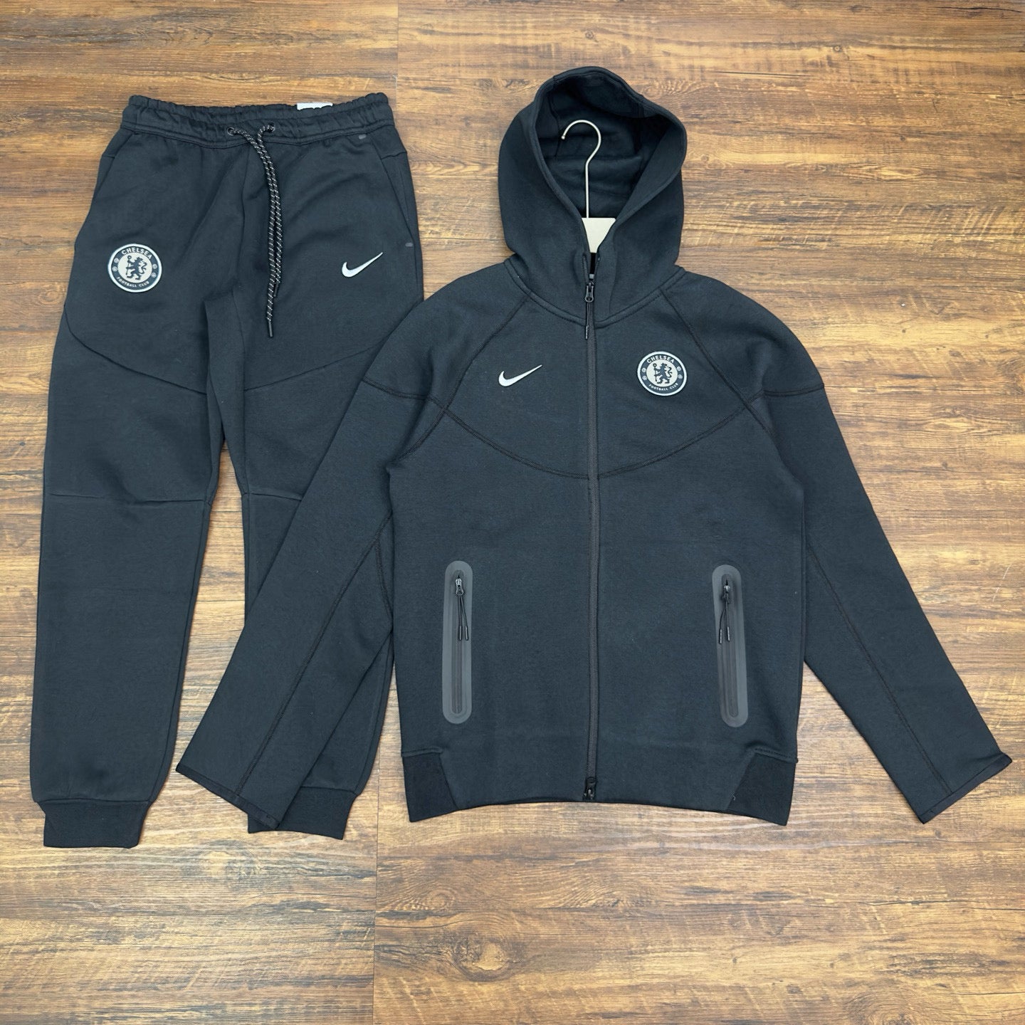 Ensemble Chelsea 44,99€ ( Haut + Bas )