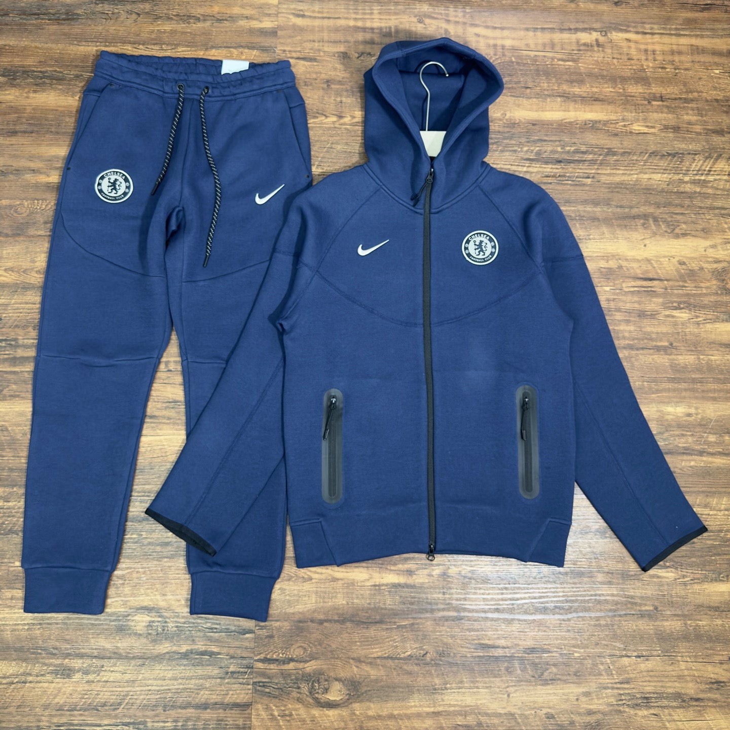 Ensemble Chelsea 44,99€ ( Haut + Bas )